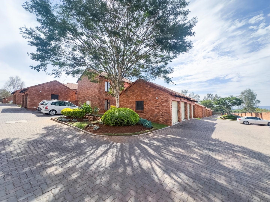 2 Bedroom Property for Sale in Mooikloof Ridge Gauteng