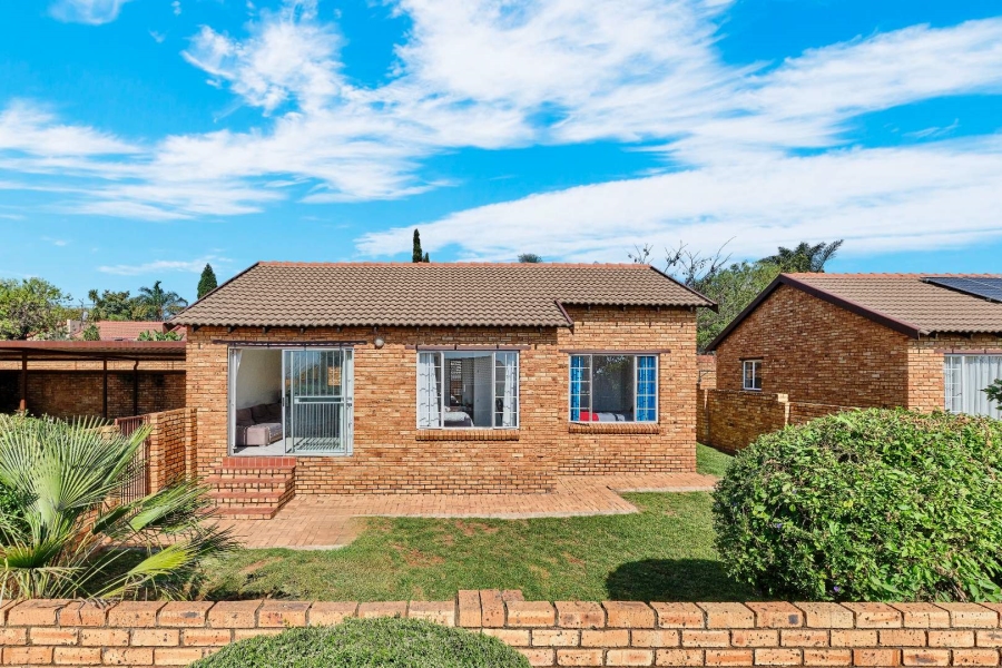 2 Bedroom Property for Sale in Radiokop Gauteng