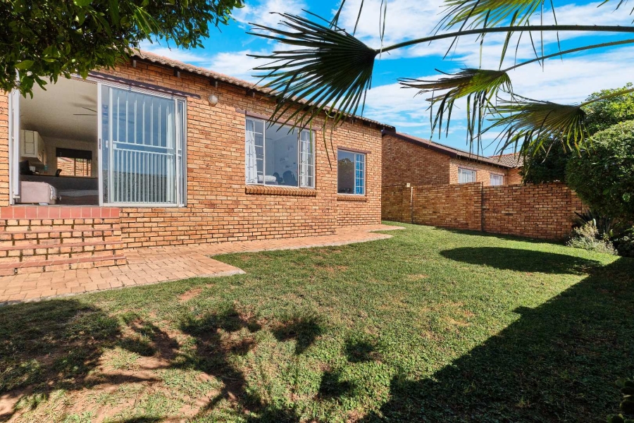 2 Bedroom Property for Sale in Radiokop Gauteng