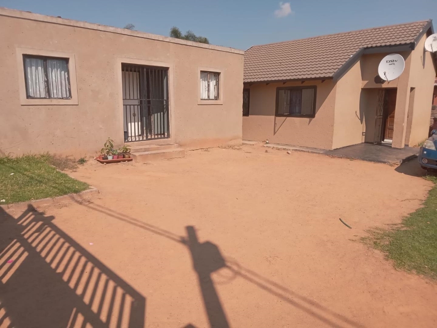 4 Bedroom Property for Sale in Cosmo City Gauteng