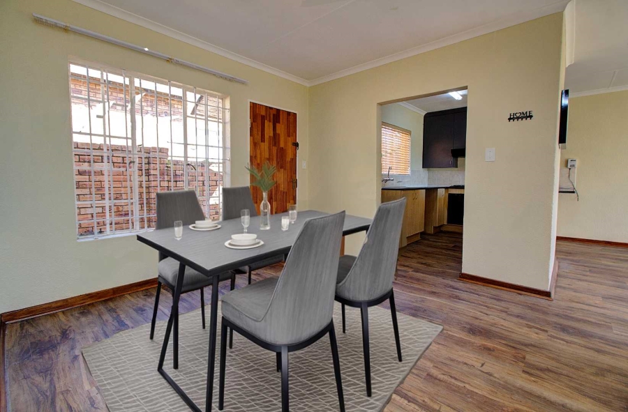 2 Bedroom Property for Sale in Wilgeheuwel Gauteng