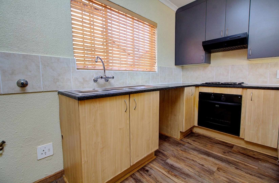 2 Bedroom Property for Sale in Wilgeheuwel Gauteng