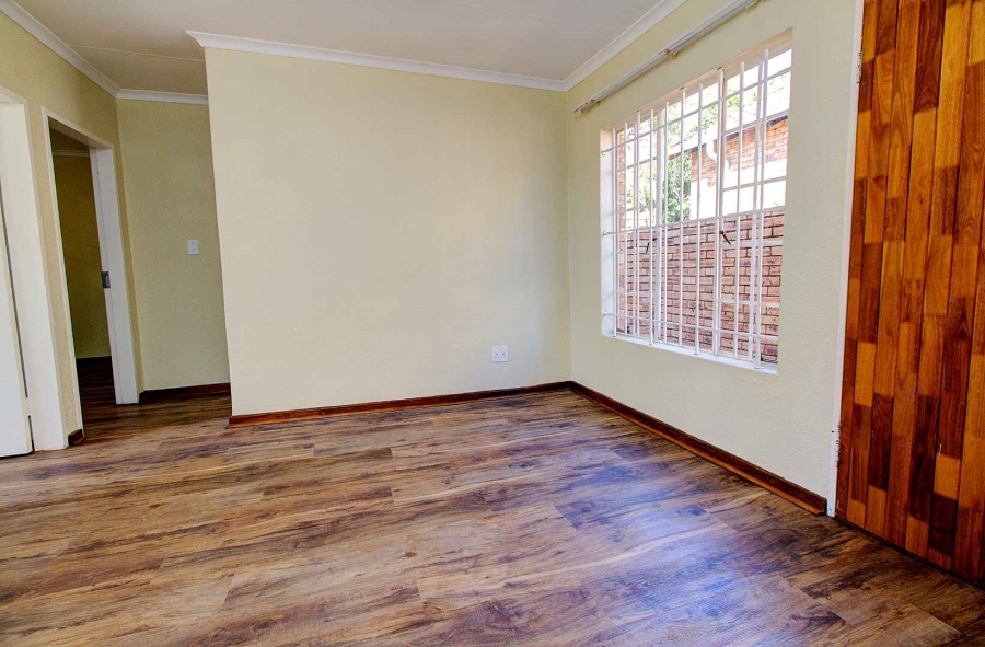 2 Bedroom Property for Sale in Wilgeheuwel Gauteng