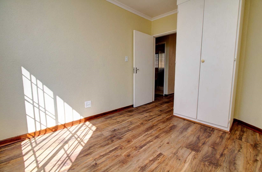 2 Bedroom Property for Sale in Wilgeheuwel Gauteng