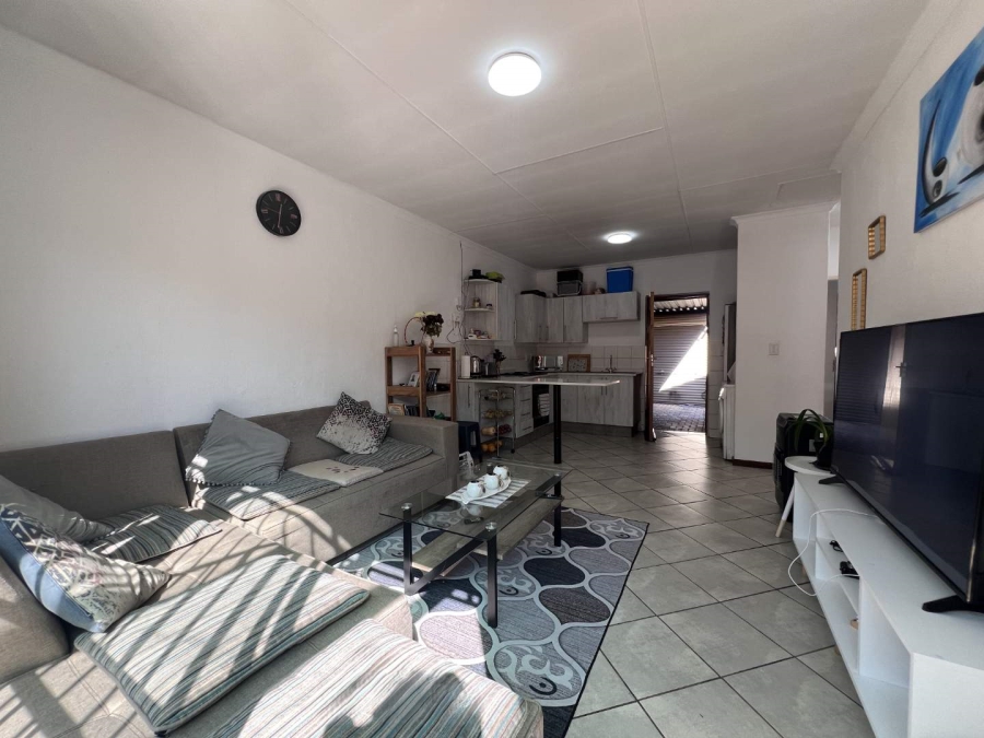2 Bedroom Property for Sale in Honeypark Gauteng