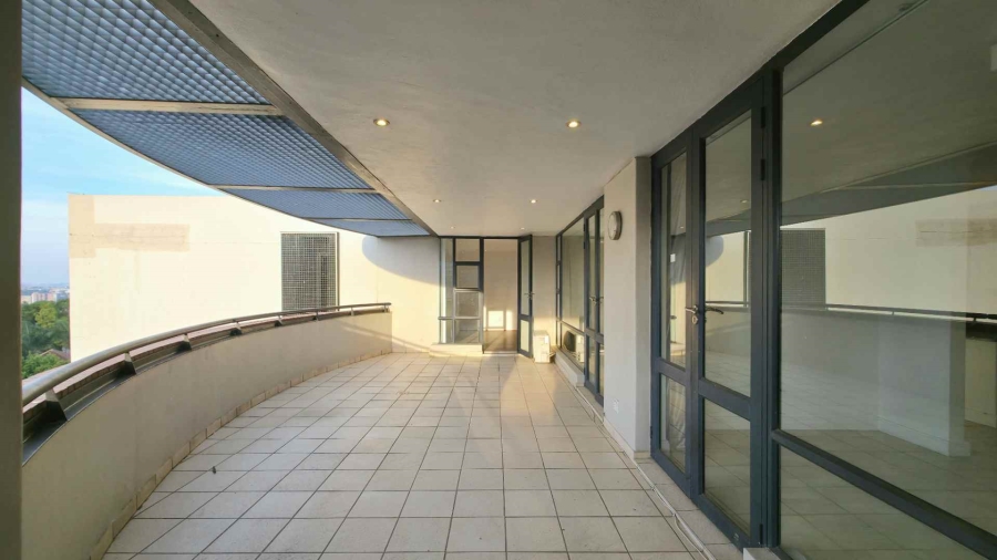 To Let 3 Bedroom Property for Rent in Sandown Gauteng