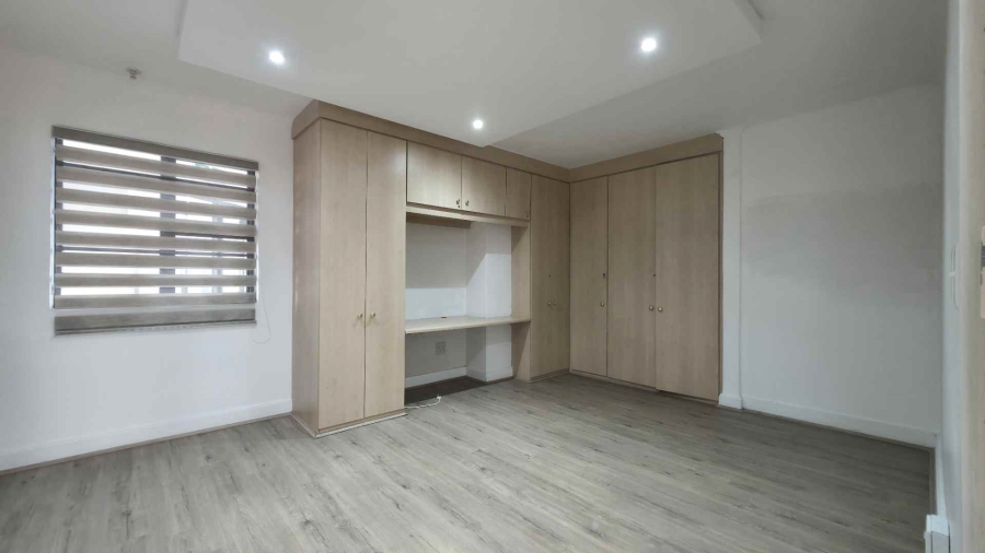 To Let 3 Bedroom Property for Rent in Sandown Gauteng