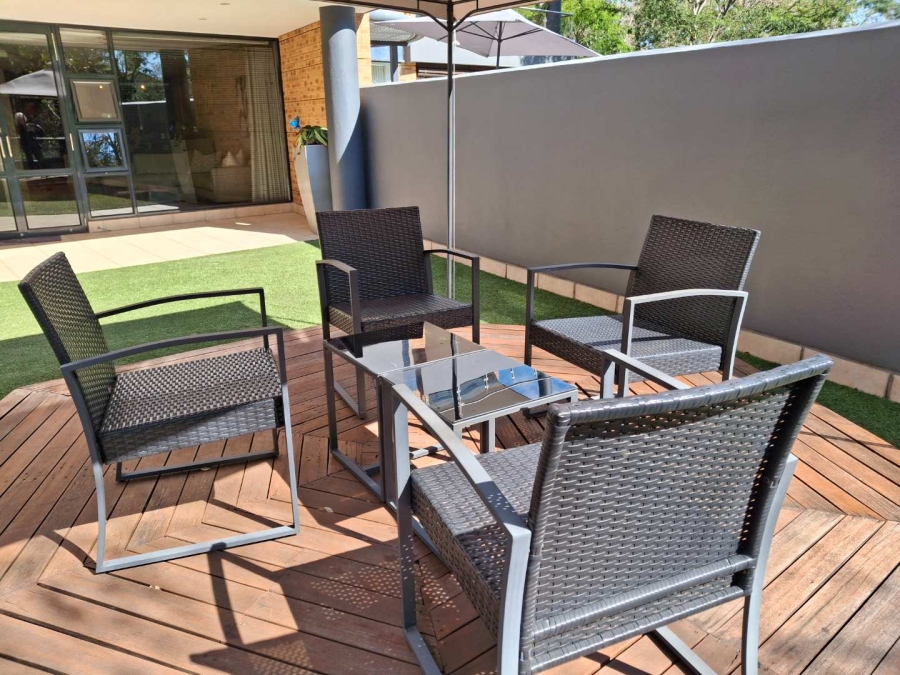 To Let 2 Bedroom Property for Rent in Benmore Gauteng