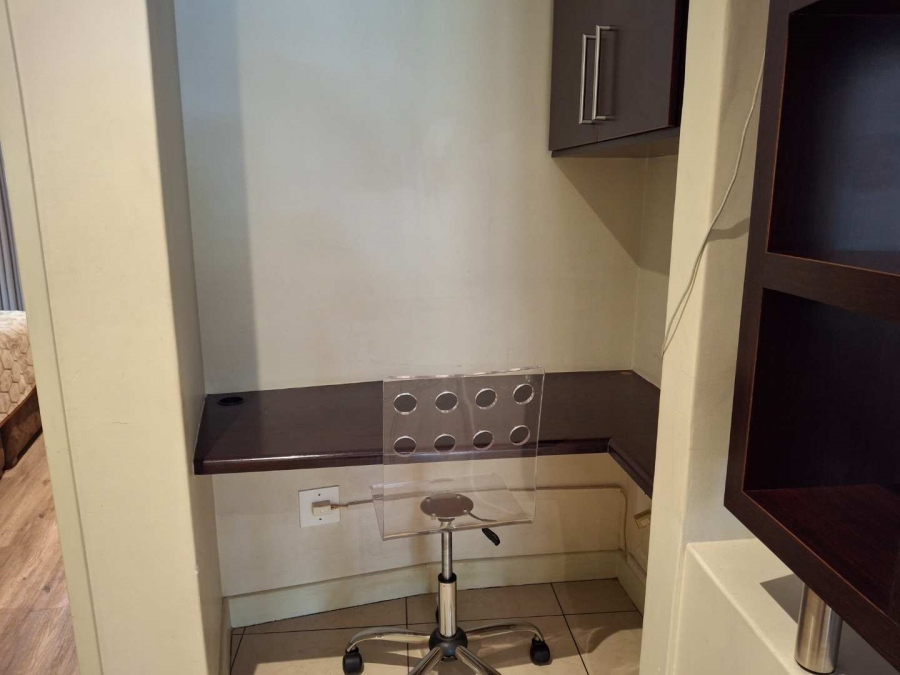 To Let 2 Bedroom Property for Rent in Benmore Gauteng