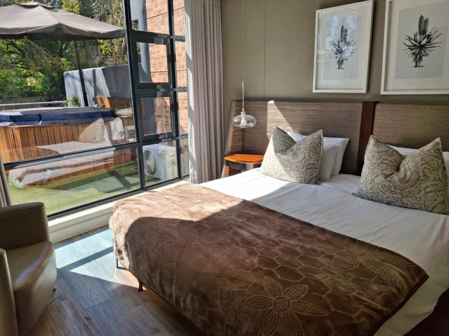 To Let 2 Bedroom Property for Rent in Benmore Gauteng