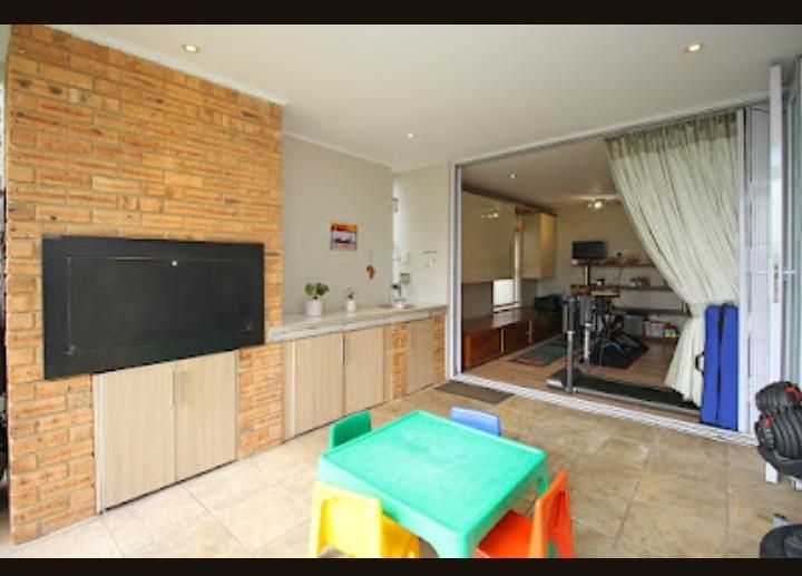 3 Bedroom Property for Sale in Strathavon Gauteng
