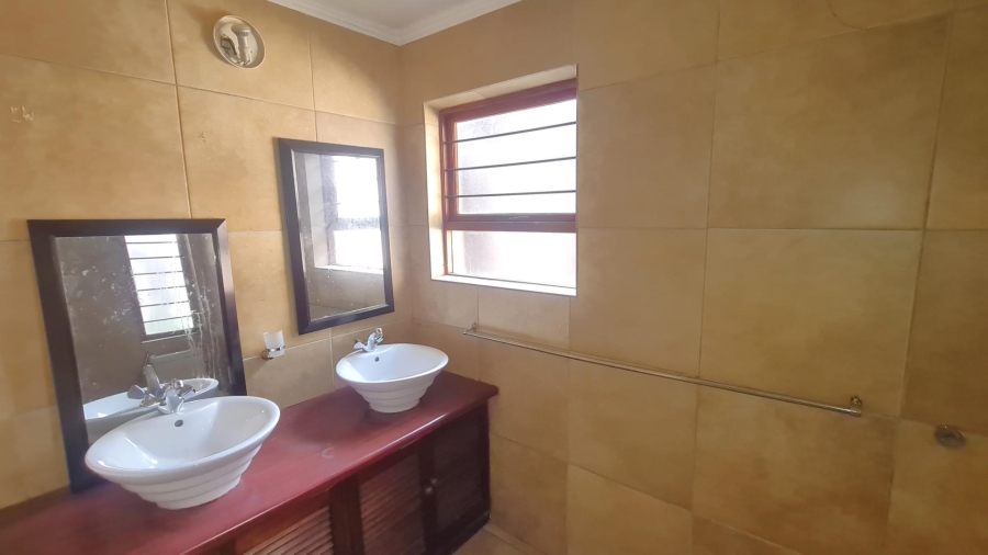 4 Bedroom Property for Sale in Bryanston Gauteng