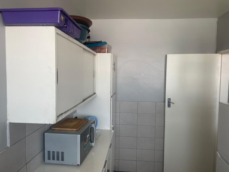 2 Bedroom Property for Sale in Hillbrow Gauteng