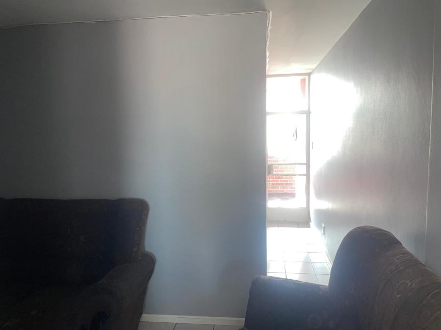 2 Bedroom Property for Sale in Hillbrow Gauteng