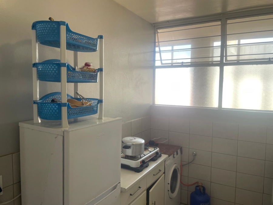 2 Bedroom Property for Sale in Hillbrow Gauteng