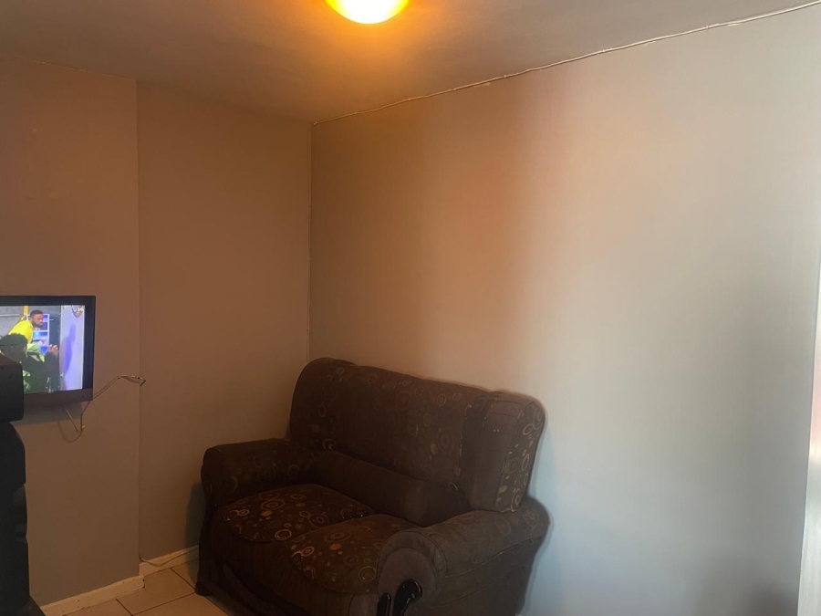 2 Bedroom Property for Sale in Hillbrow Gauteng
