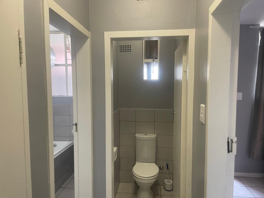 2 Bedroom Property for Sale in Hillbrow Gauteng