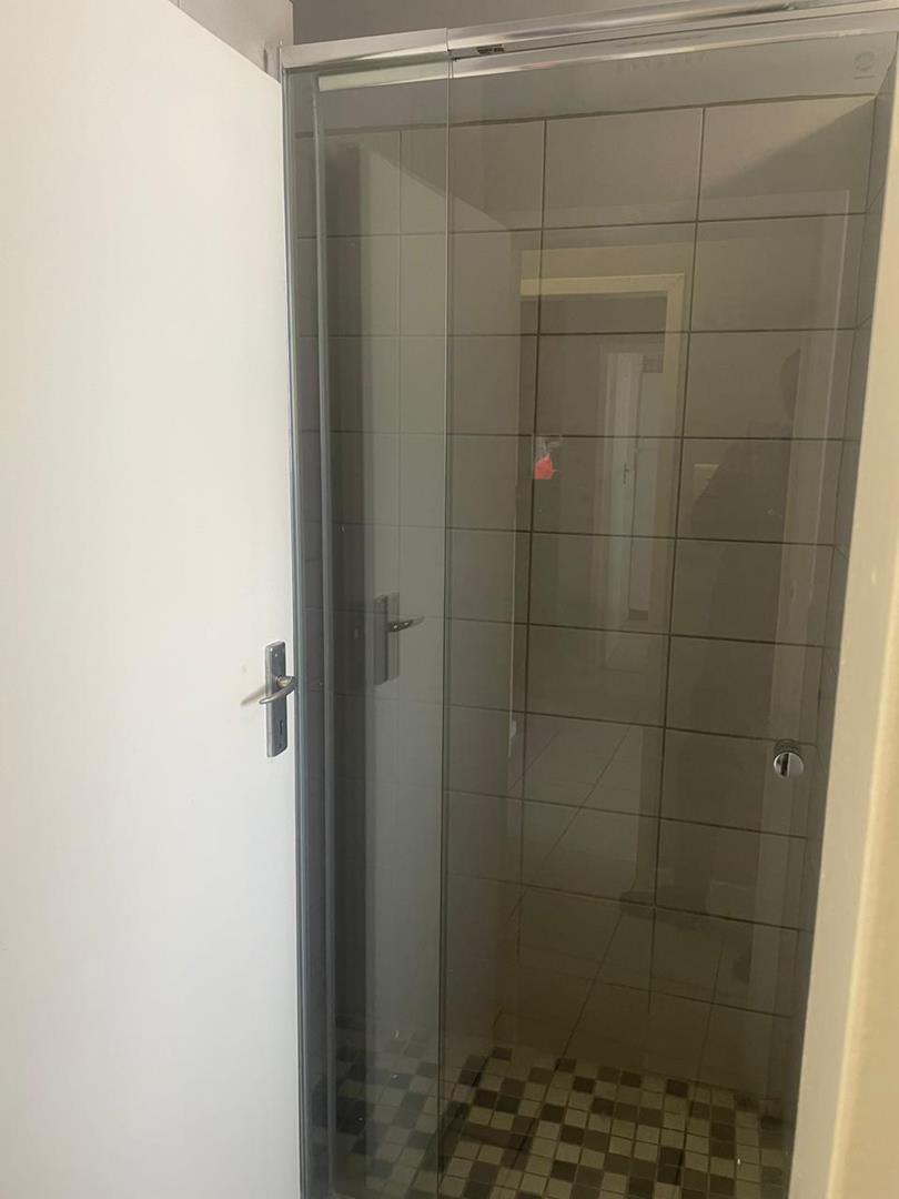 2 Bedroom Property for Sale in Hillbrow Gauteng