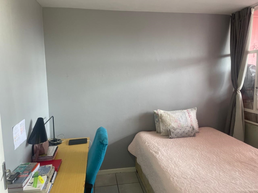 2 Bedroom Property for Sale in Hillbrow Gauteng