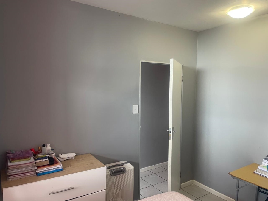 2 Bedroom Property for Sale in Hillbrow Gauteng