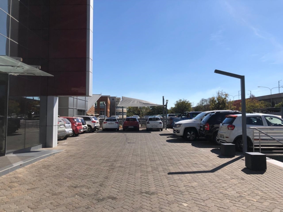To Let commercial Property for Rent in Die Hoewes Gauteng