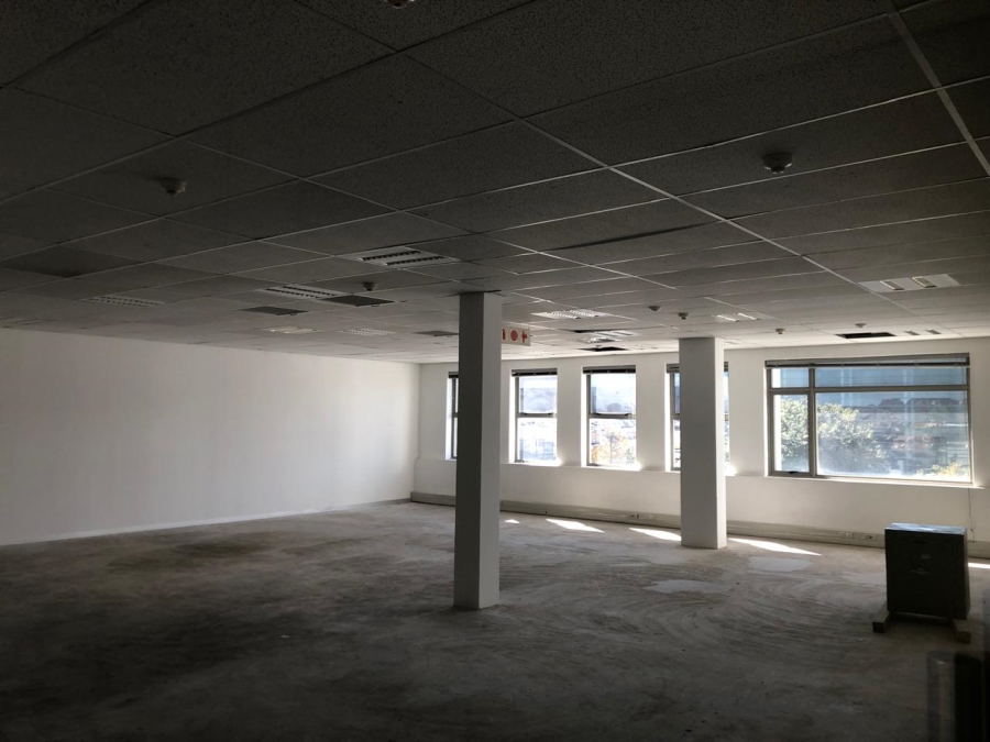 To Let commercial Property for Rent in Die Hoewes Gauteng