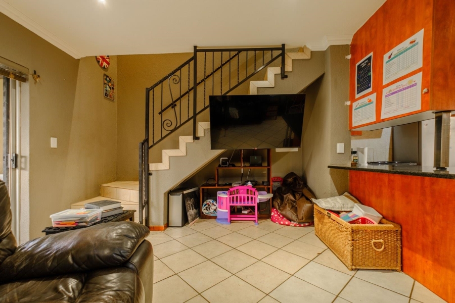 3 Bedroom Property for Sale in Annlin Gauteng