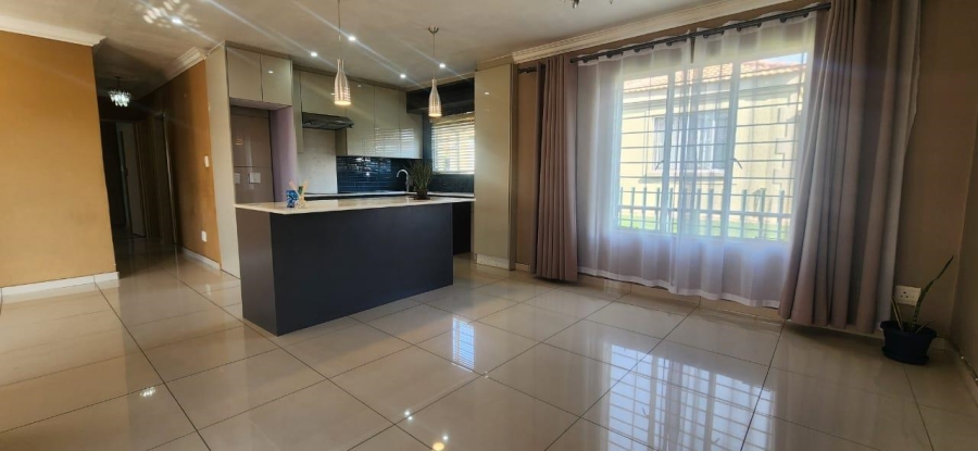 To Let 3 Bedroom Property for Rent in Elandspark Gauteng