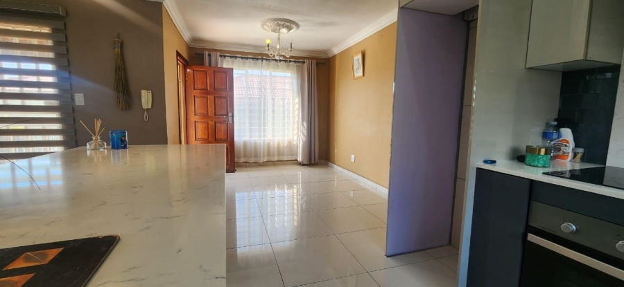 To Let 3 Bedroom Property for Rent in Elandspark Gauteng