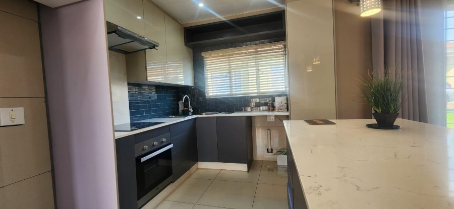 To Let 3 Bedroom Property for Rent in Elandspark Gauteng