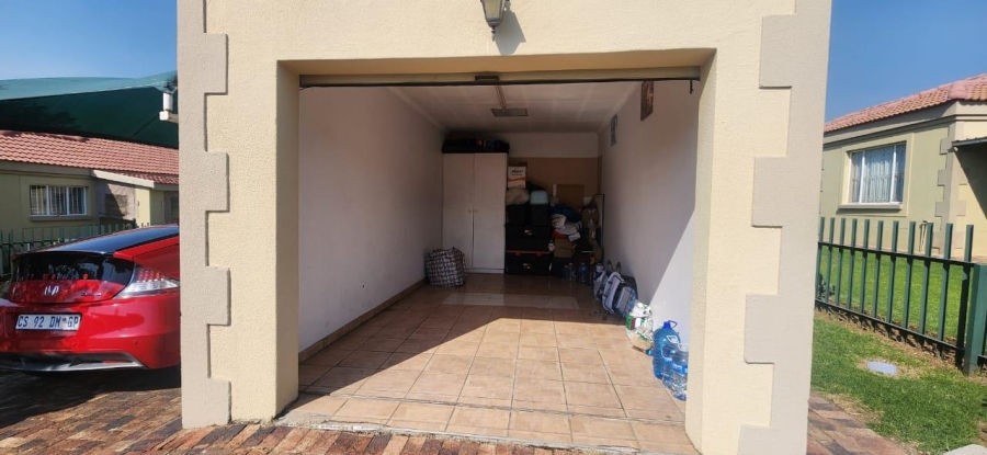 To Let 3 Bedroom Property for Rent in Elandspark Gauteng