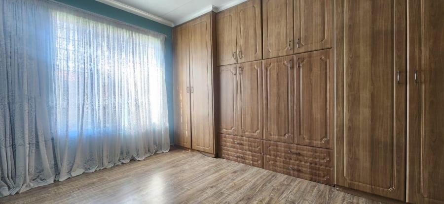 To Let 3 Bedroom Property for Rent in Elandspark Gauteng