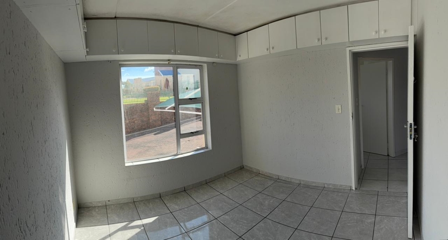 To Let 2 Bedroom Property for Rent in Winchester Hills Gauteng