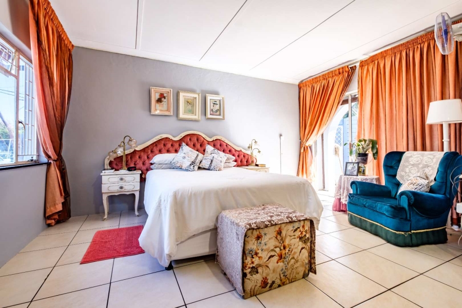 4 Bedroom Property for Sale in General Albertspark Gauteng