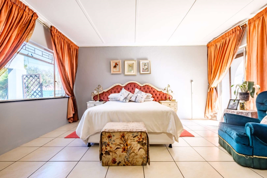 4 Bedroom Property for Sale in General Albertspark Gauteng