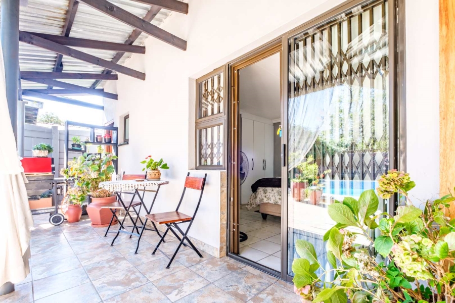 4 Bedroom Property for Sale in General Albertspark Gauteng