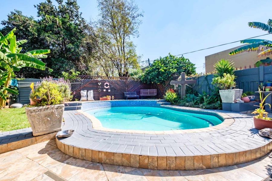 4 Bedroom Property for Sale in General Albertspark Gauteng