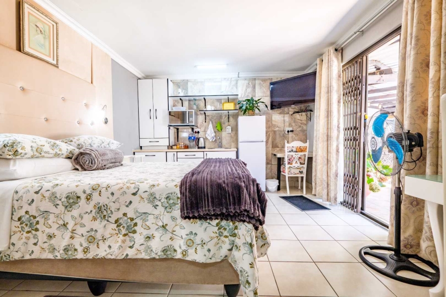 4 Bedroom Property for Sale in General Albertspark Gauteng