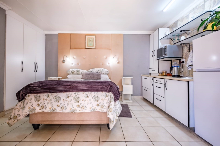 4 Bedroom Property for Sale in General Albertspark Gauteng