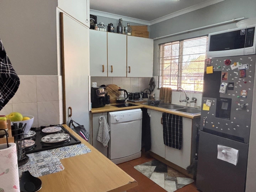 2 Bedroom Property for Sale in Die Wilgers Gauteng