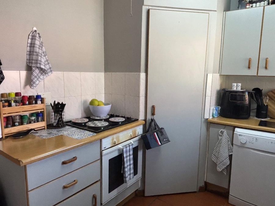 2 Bedroom Property for Sale in Die Wilgers Gauteng