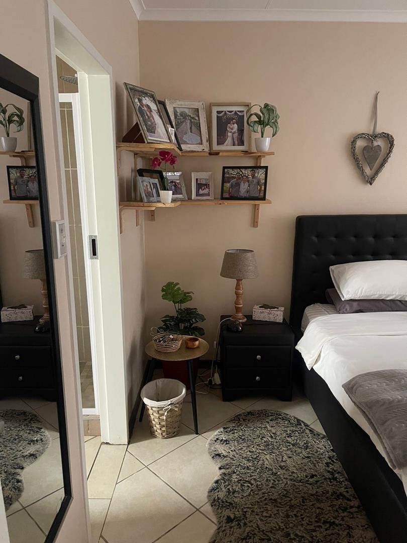 To Let 2 Bedroom Property for Rent in Mooikloof Ridge Gauteng
