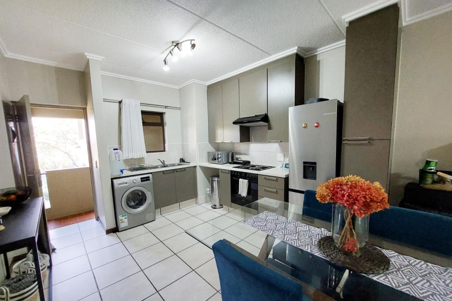 To Let 2 Bedroom Property for Rent in Bryanston Gauteng