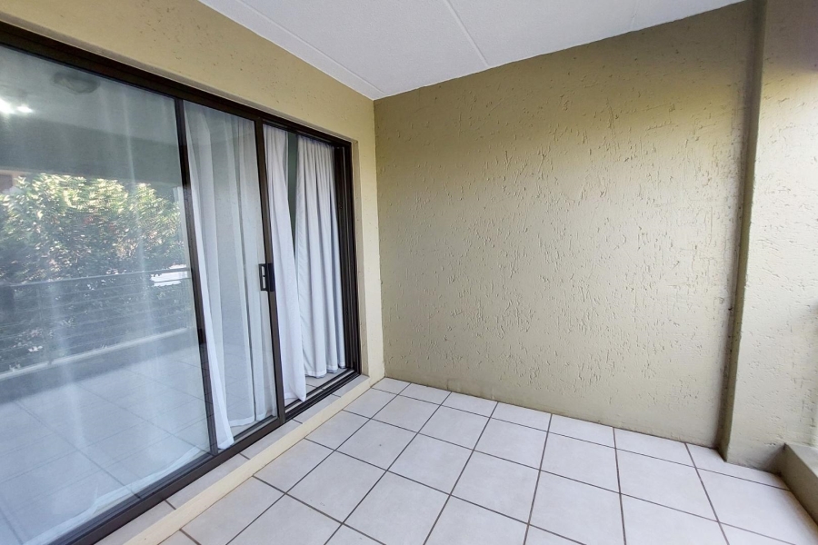 To Let 2 Bedroom Property for Rent in Bryanston Gauteng
