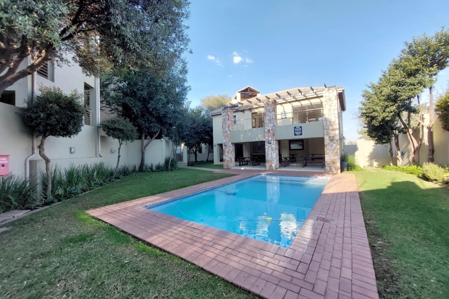 To Let 2 Bedroom Property for Rent in Bryanston Gauteng