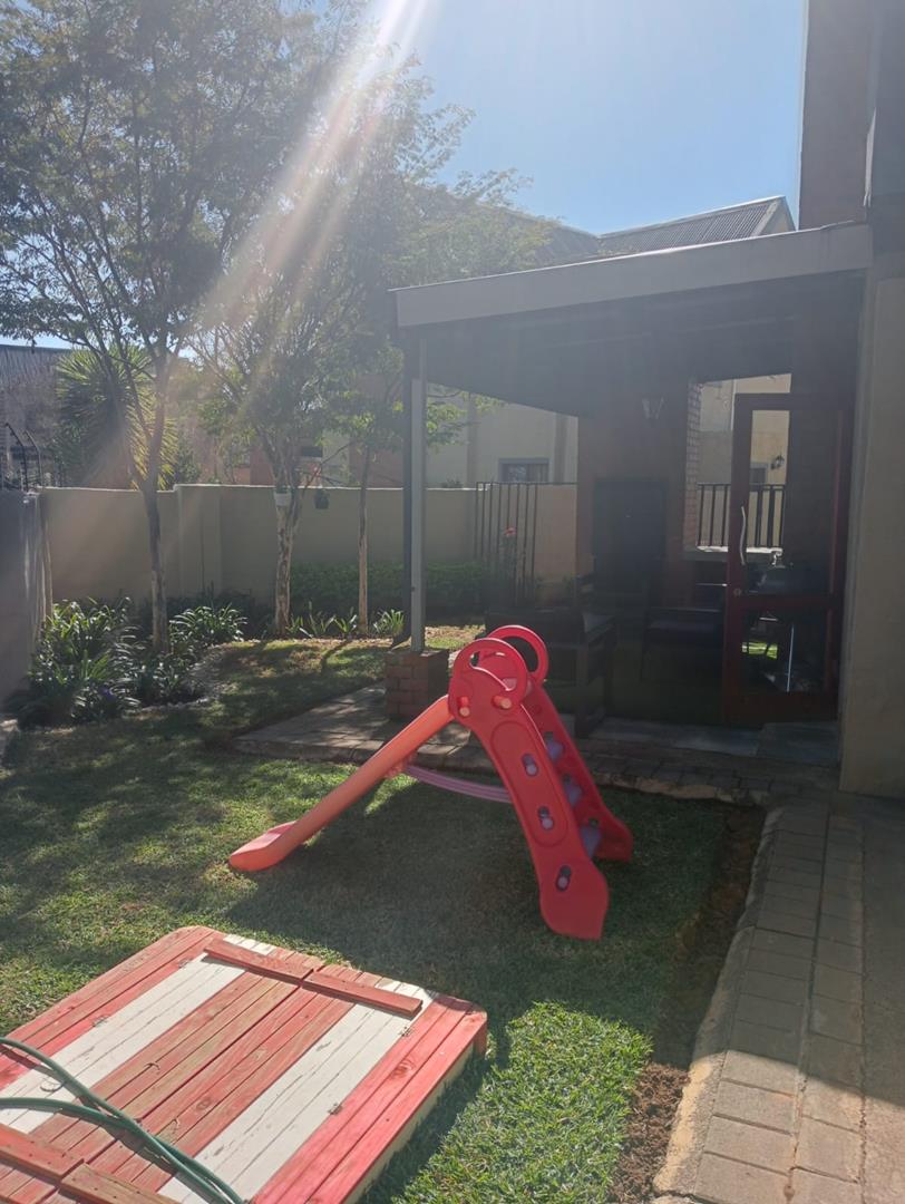 3 Bedroom Property for Sale in Equestria Gauteng
