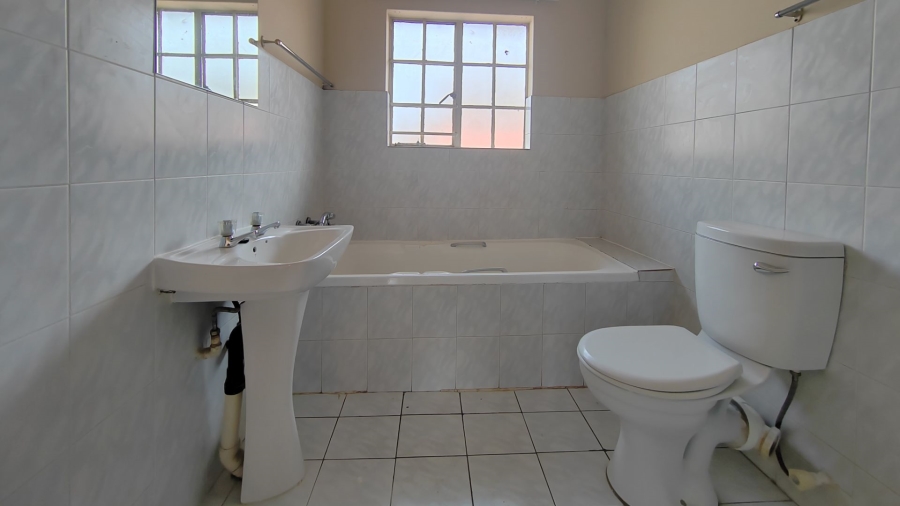 To Let 2 Bedroom Property for Rent in Pierre Van Ryneveld Gauteng