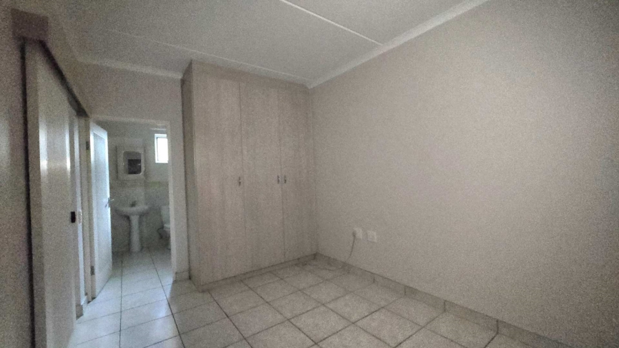 1 Bedroom Property for Sale in Montana Tuine Gauteng