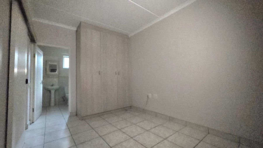 1 Bedroom Property for Sale in Montana Tuine Gauteng