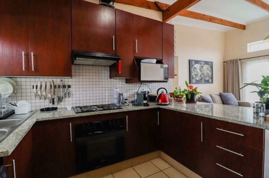 3 Bedroom Property for Sale in Glen Marais Gauteng